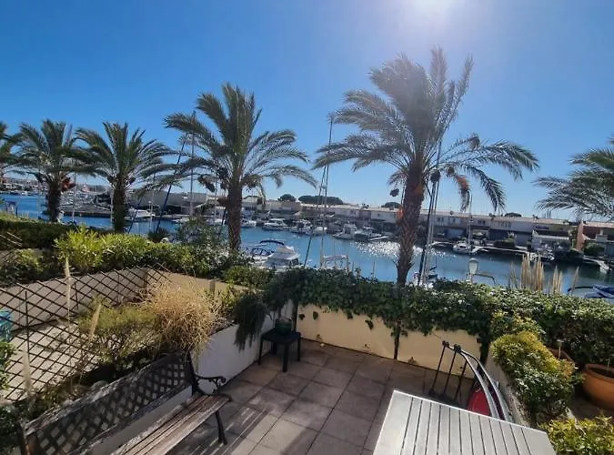 Cap Capistol Avec Terrasse, Vue Port Apartment Agde