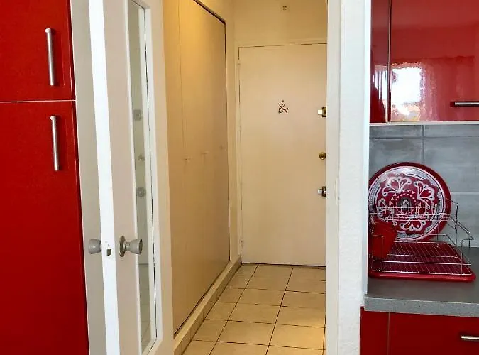 Appartement Cap Capistol Avec Terrasse, Vue Port *