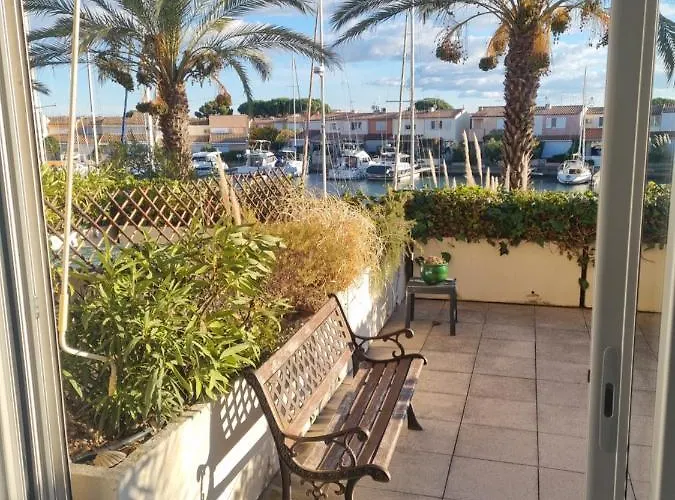Cap Capistol Avec Terrasse, Vue Port Appartement